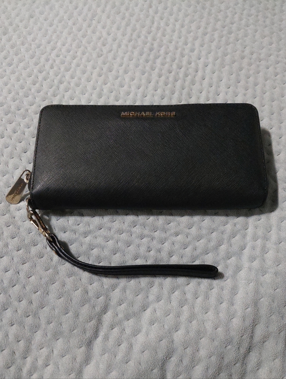Michael Kors Black Saffiano Zip-Around Wristlet Wallet